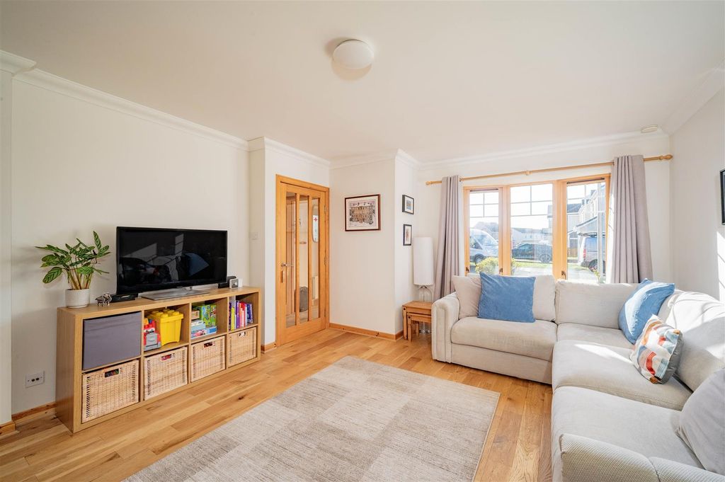 Property photo 3 of 22 15 Black Devon Place Inchture-2.Jpg