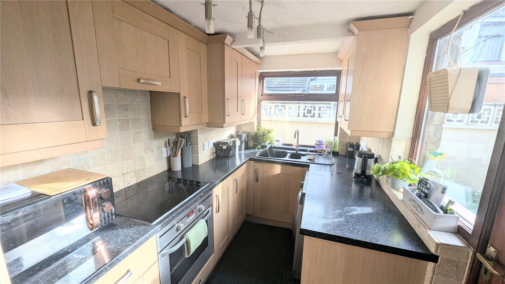 Property photo 3 of 14 Picture No. 38
