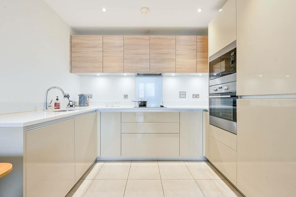Property photo 2 of 3