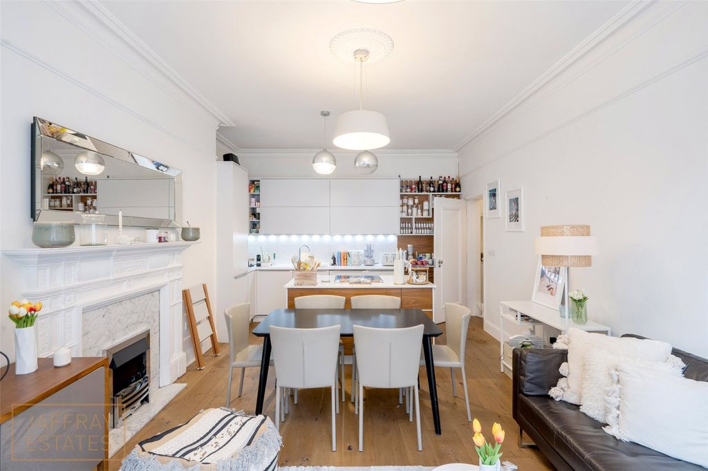 Property photo 2 of 13 Picture No. 02