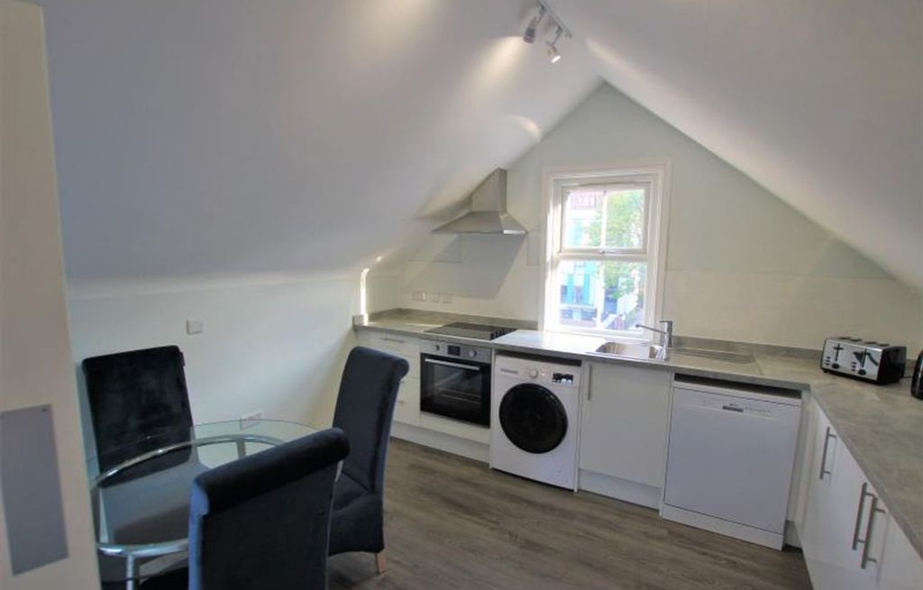 Property photo 2 of 4