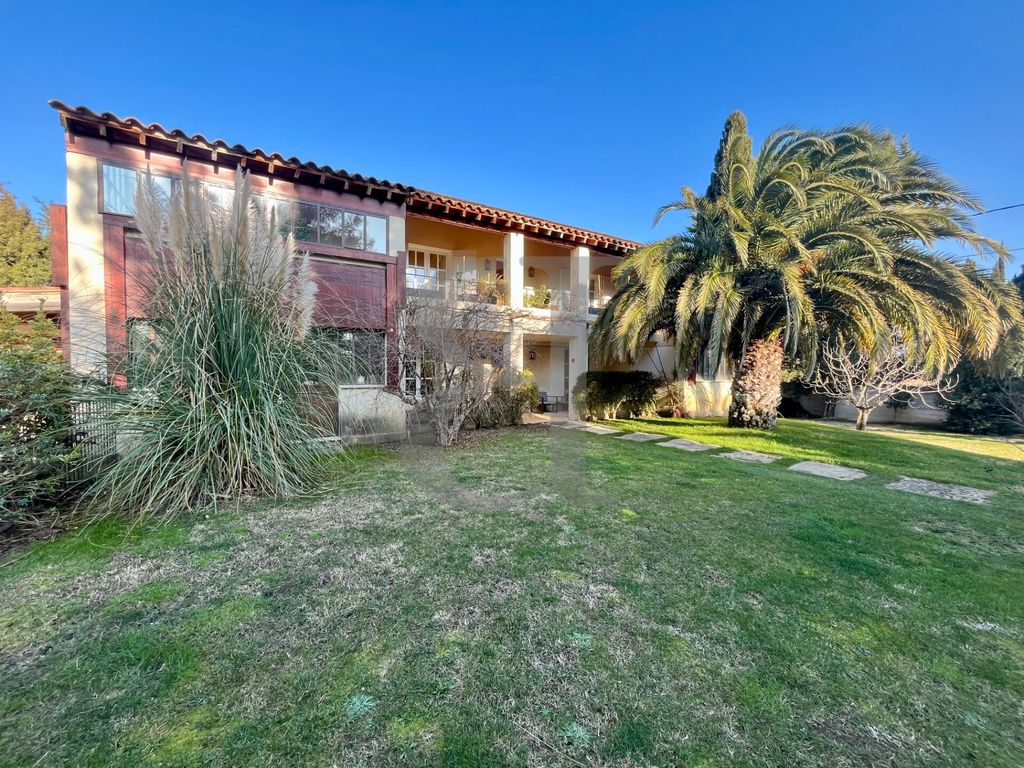 Property photo 1 of 31