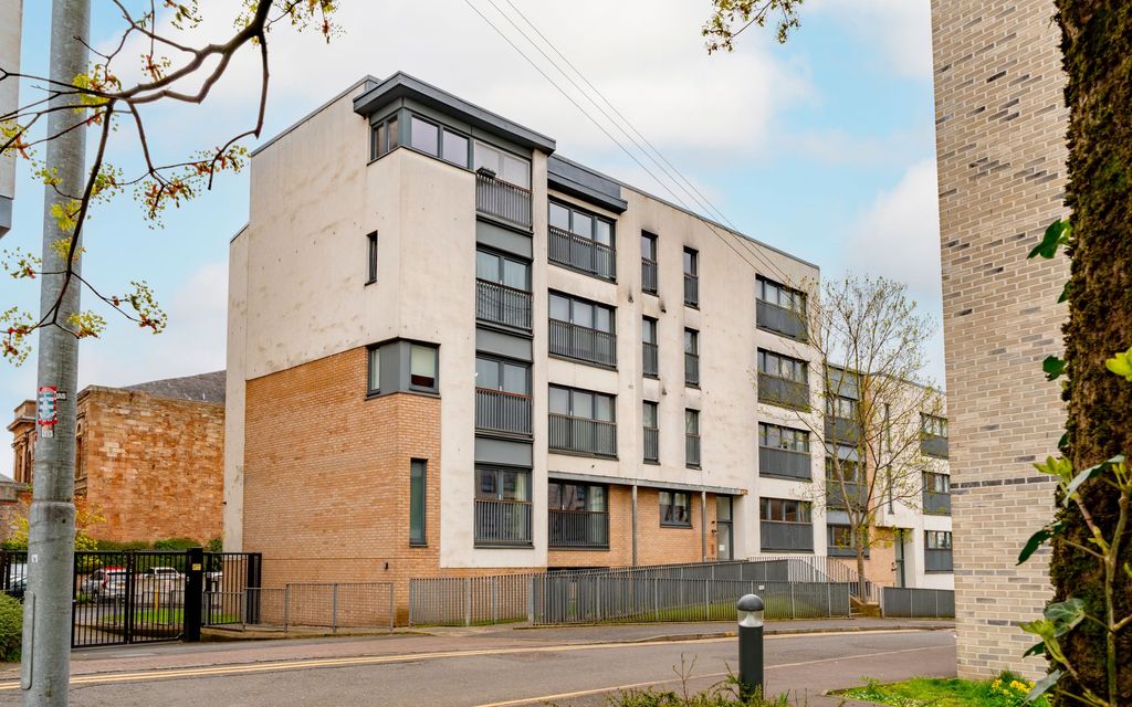 Property photo 1 of 22