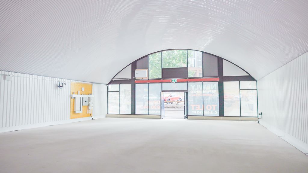 Property photo 3 of 5 An Empty Arch With White Lining