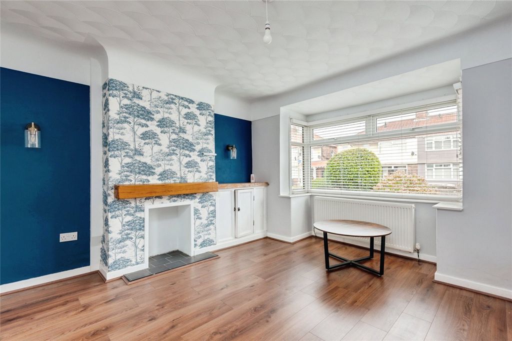 Property photo 2 of 16 Picture No. 02