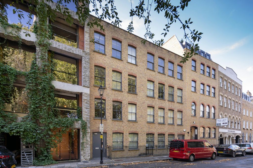 Property photo 1 of 16 MC41725310Hr.Jpg