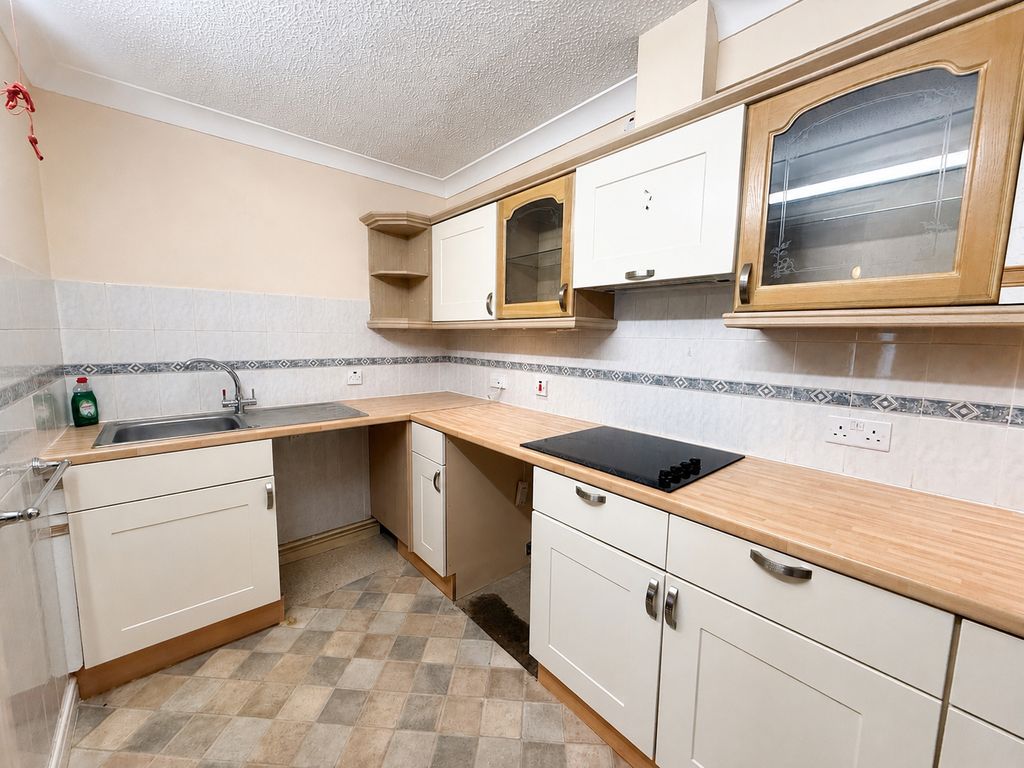 Property photo 2 of 9 Fe7d78Cf13524Fe09F2153999173Bcab