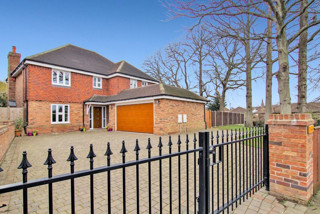 Property photo 1 of 21