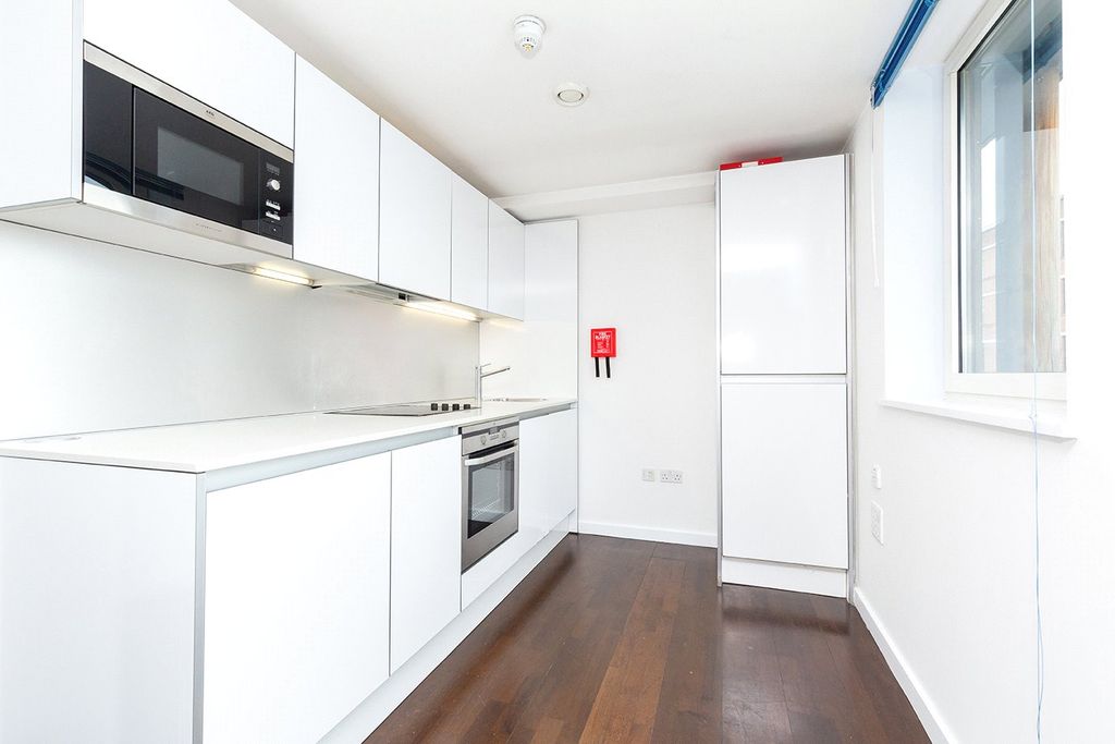 Property photo 3 of 16 Open Plan Kitchen