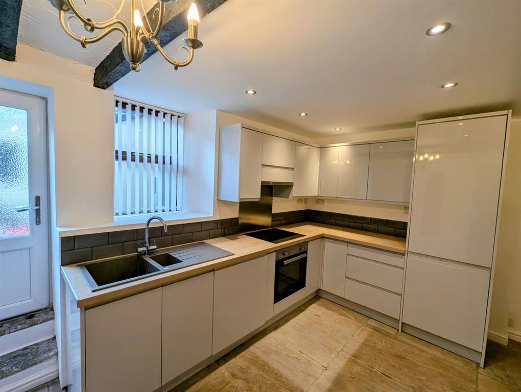 Property photo 2 of 14 Kitchen 3.Jpg