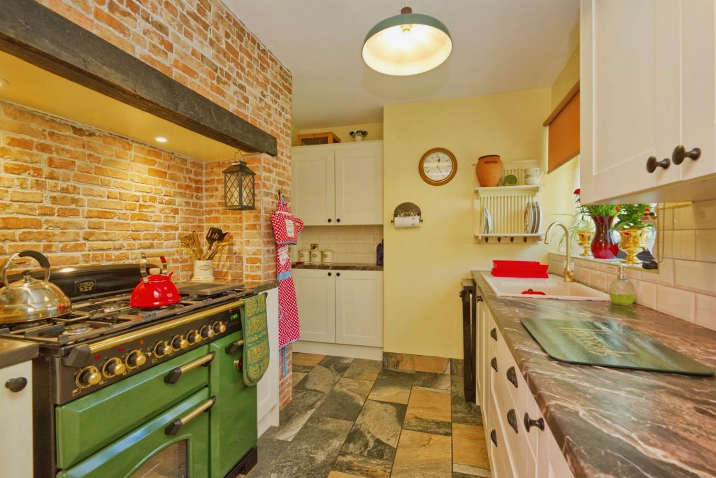 Property photo 3 of 17