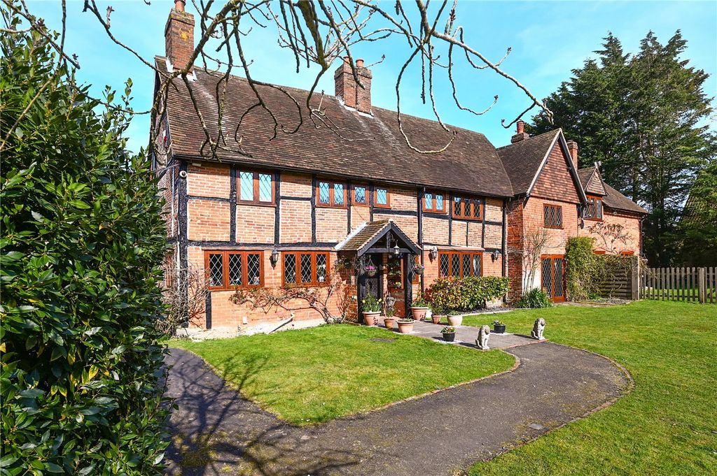 Property photo 2 of 46 Picture No. 01