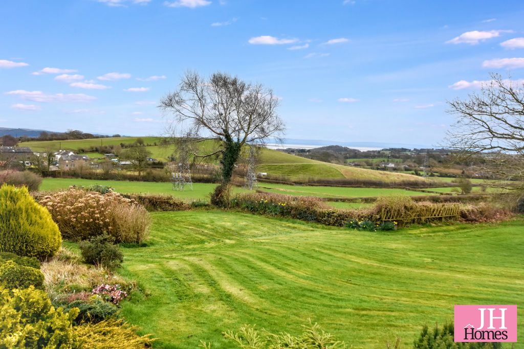 Property photo 3 of 26