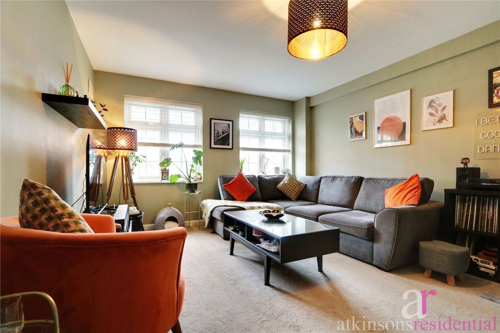 Property photo 2 of 11 Picture No. 06