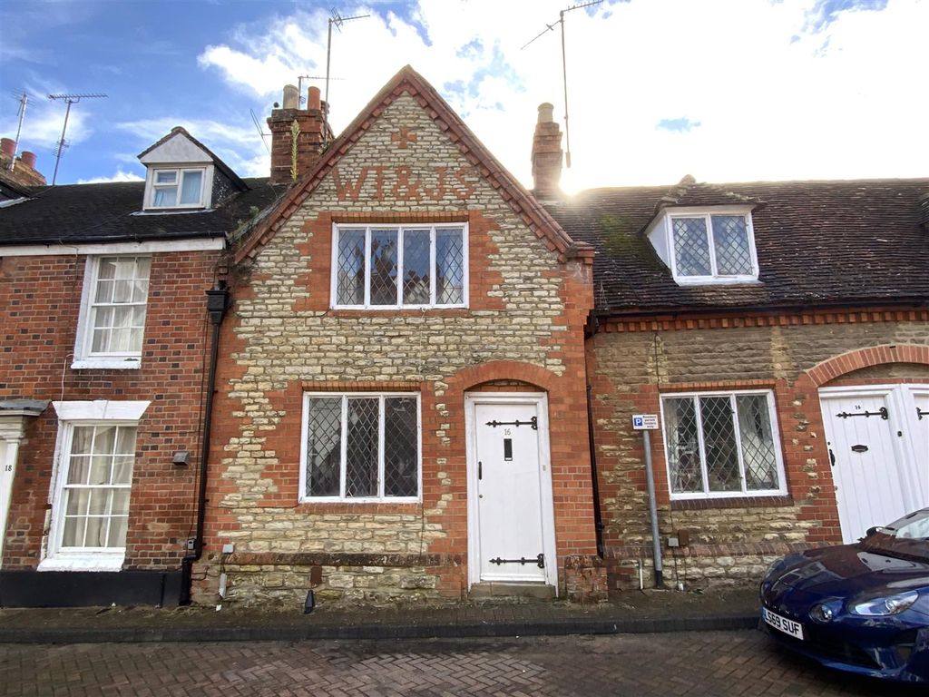 Property photo 1 of 10