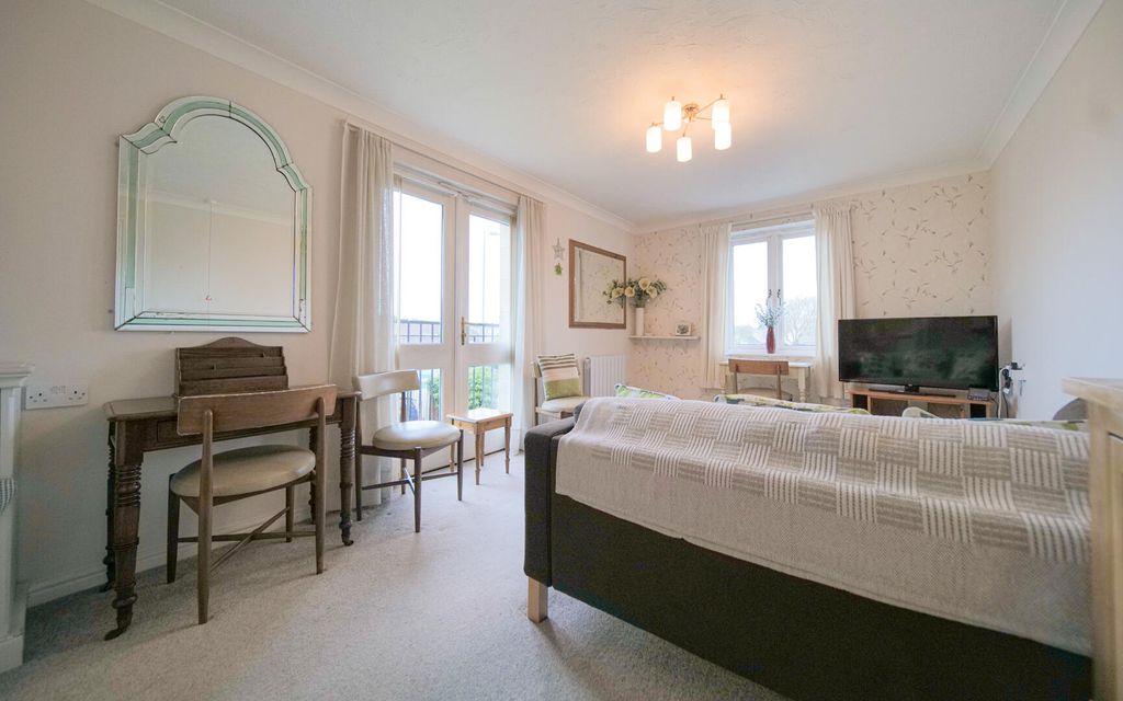 Additional image 5 of 1 bed property for saleGiffords Court, Melksham SN12