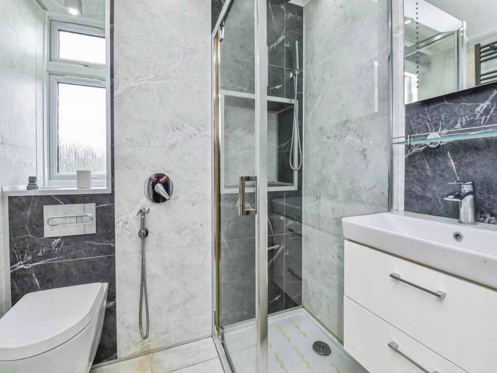 Property photo 2 of 3 Shower Room