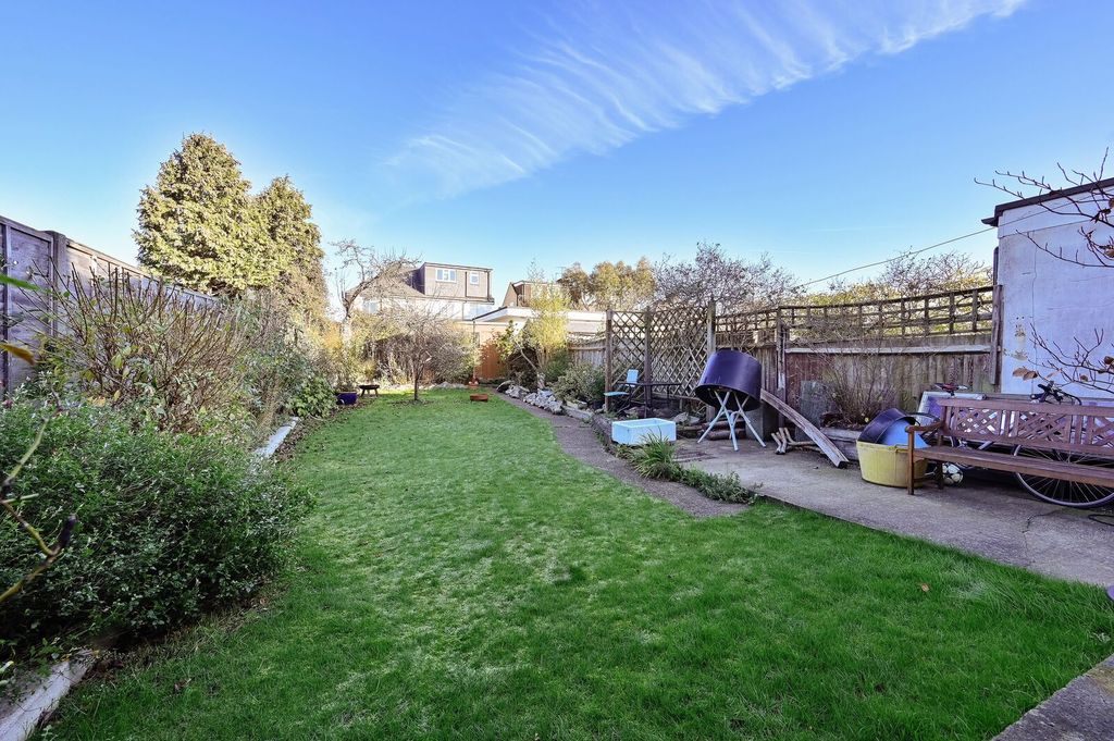 Property photo 3 of 13