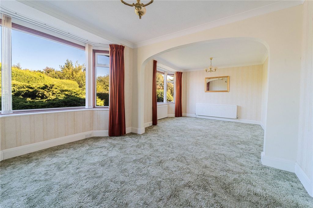 Property photo 2 of 22 Living Room