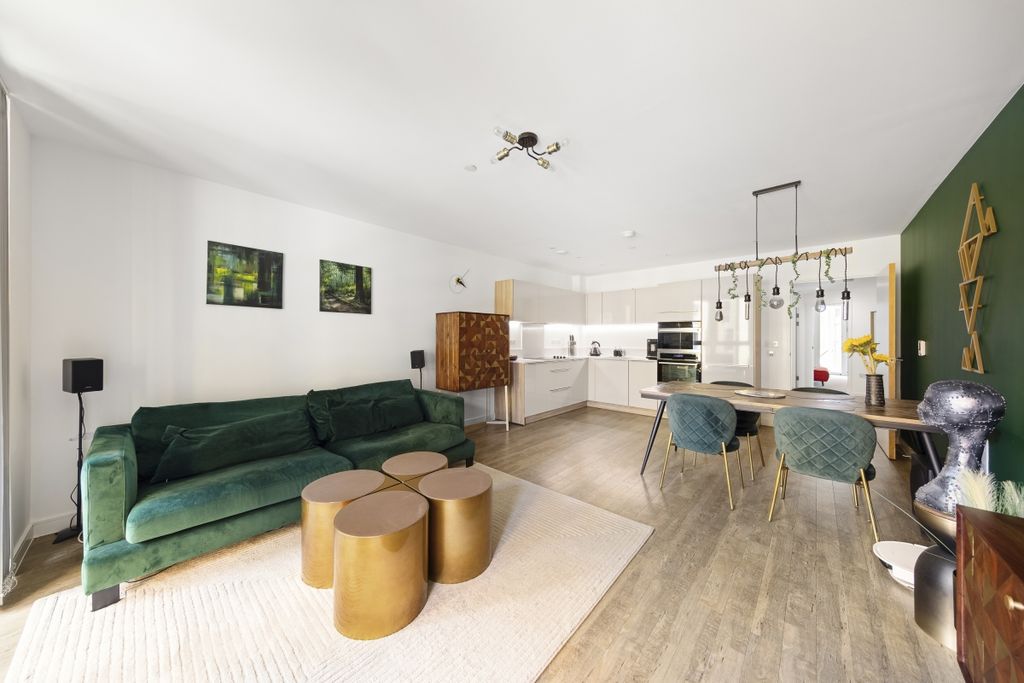 Property photo 1 of 14 094A7864