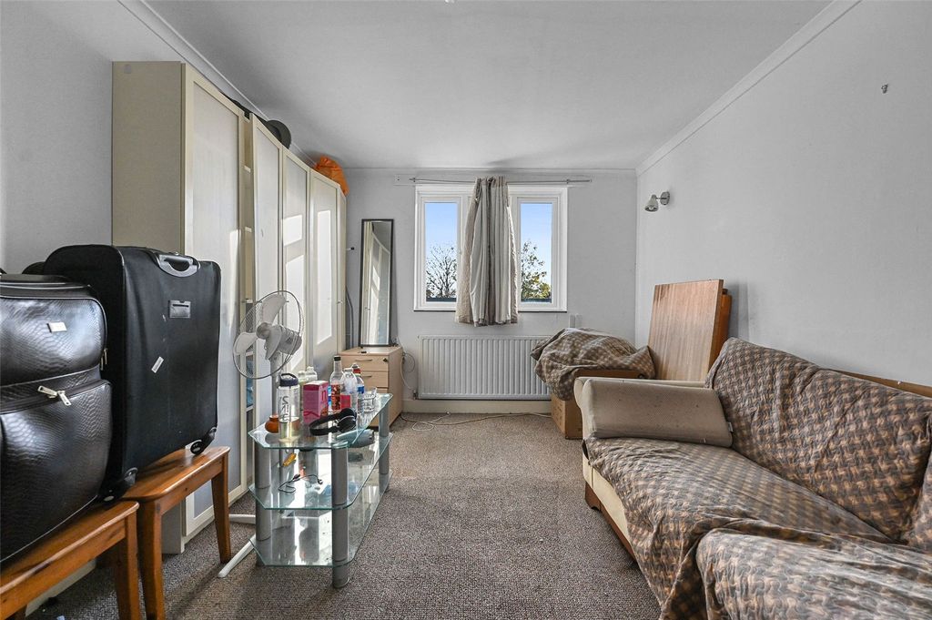 Property photo 3 of 14 Picture No. 30