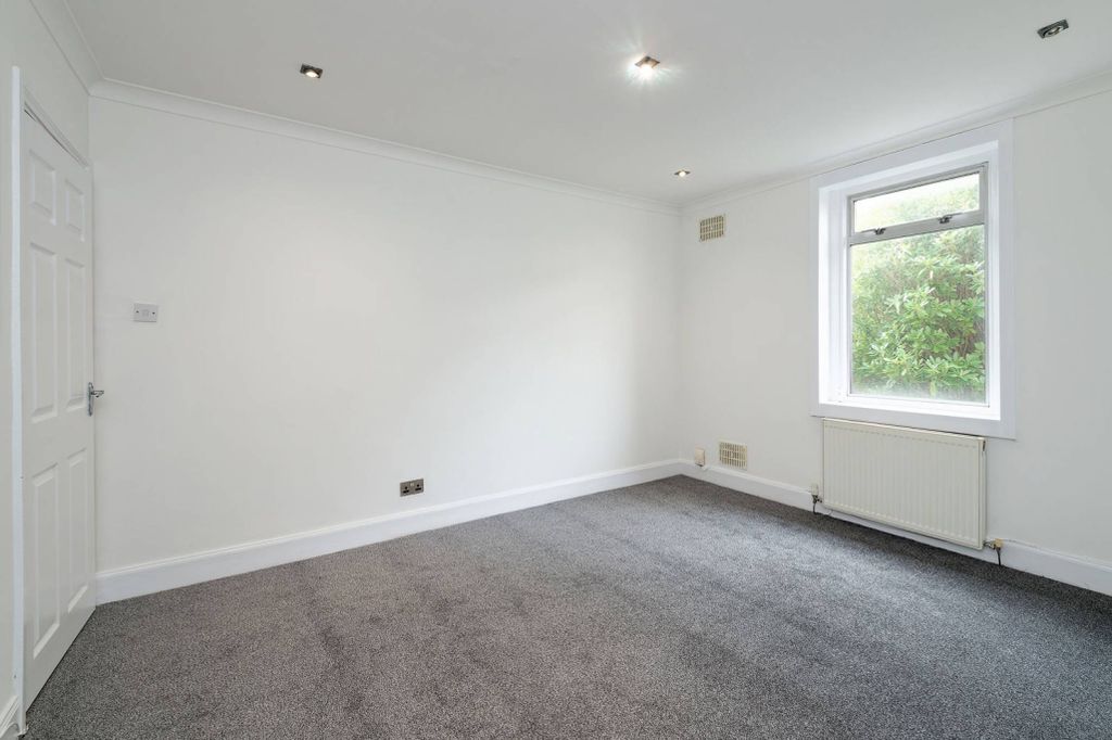 Additional image 8 of 2 bed flat for saleCarleith Avenue, Duntocher, Clydebank G81