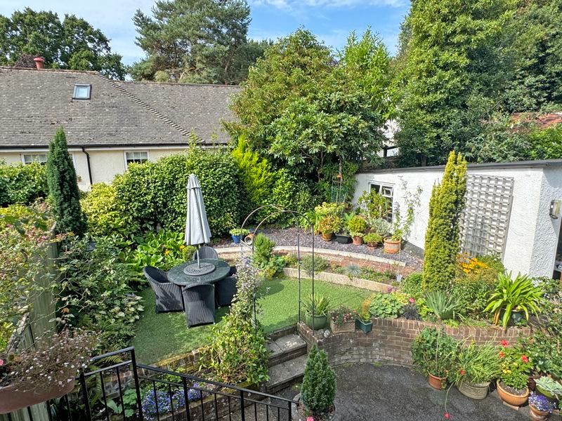 Property photo 2 of 13 Photo 12