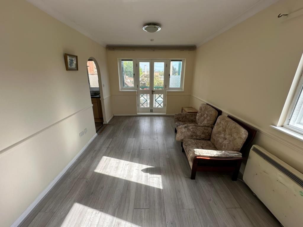 Property photo 3 of 9 Reception