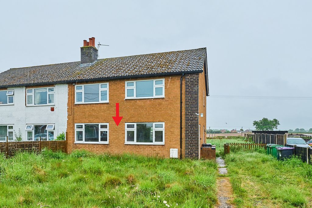 Property photo 1 of 3