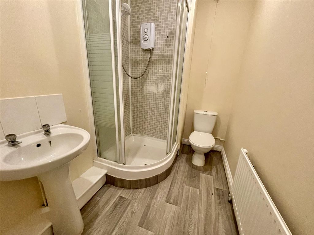 Property photo 3 of 5 Shower Room