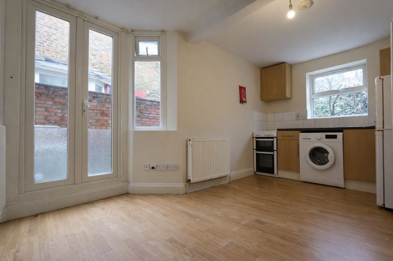 Property photo 2 of 15 Photo 18