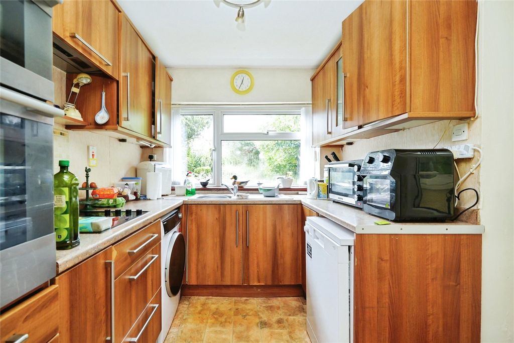 Property photo 3 of 10 Picture No. 05