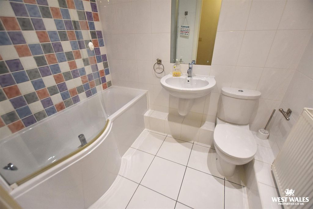 Additional image 12 of 2 bed flat for saleRhodewood House Apartments, St. Brides Hill, Saundersfoot SA69