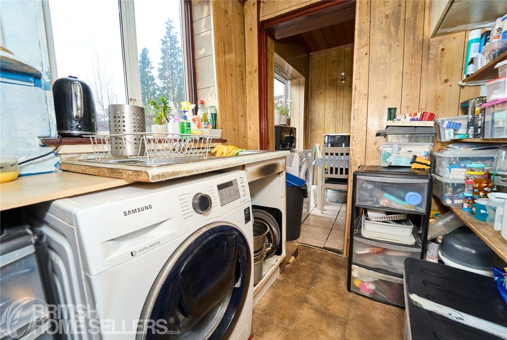 Property photo 2 of 19 Picture No. 08