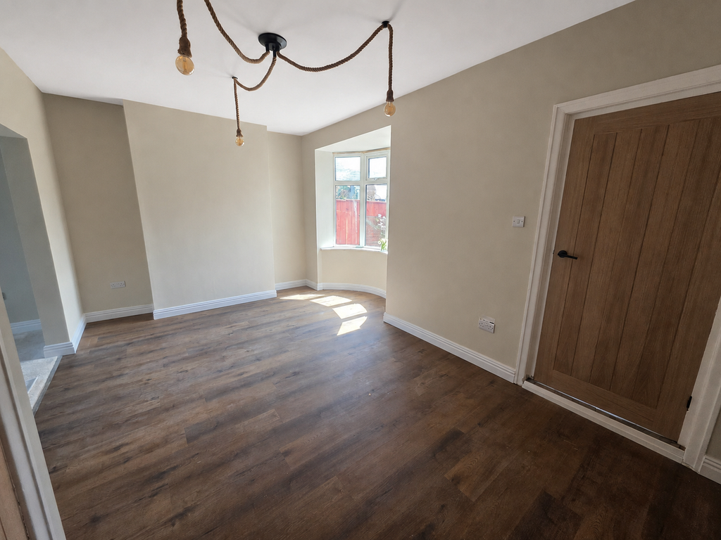 Property photo 3 of 12 Dining Room