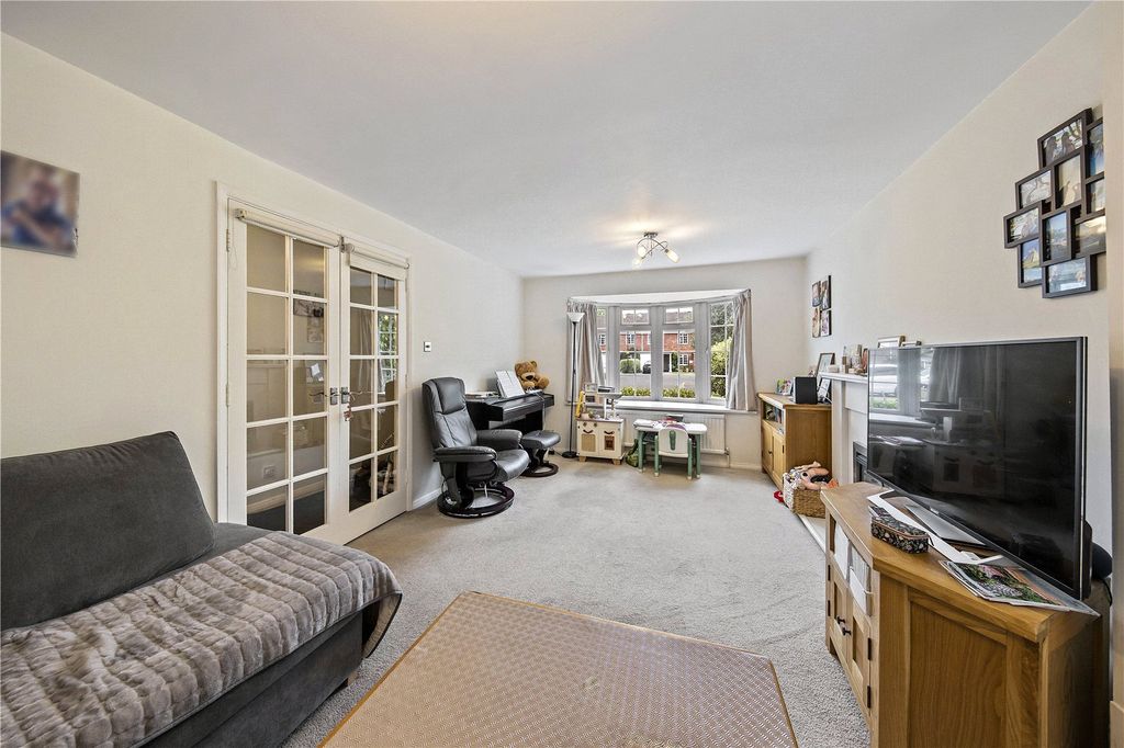 Property photo 2 of 13 Picture No. 18