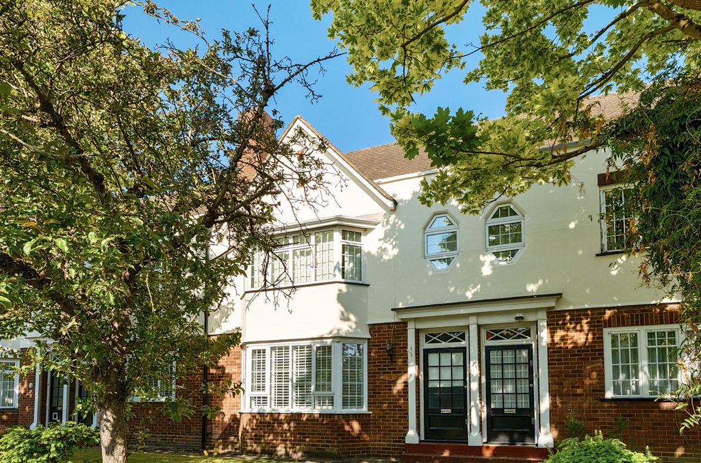 Property photo 1 of 18 1291197-17-682B59...