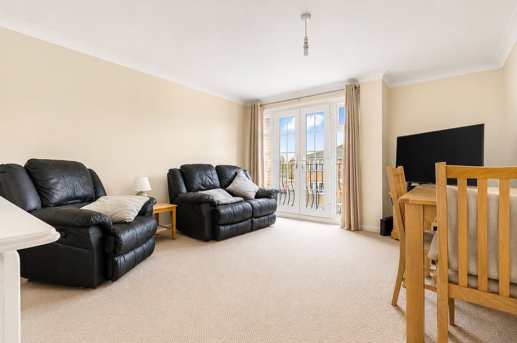 Property photo 2 of 6