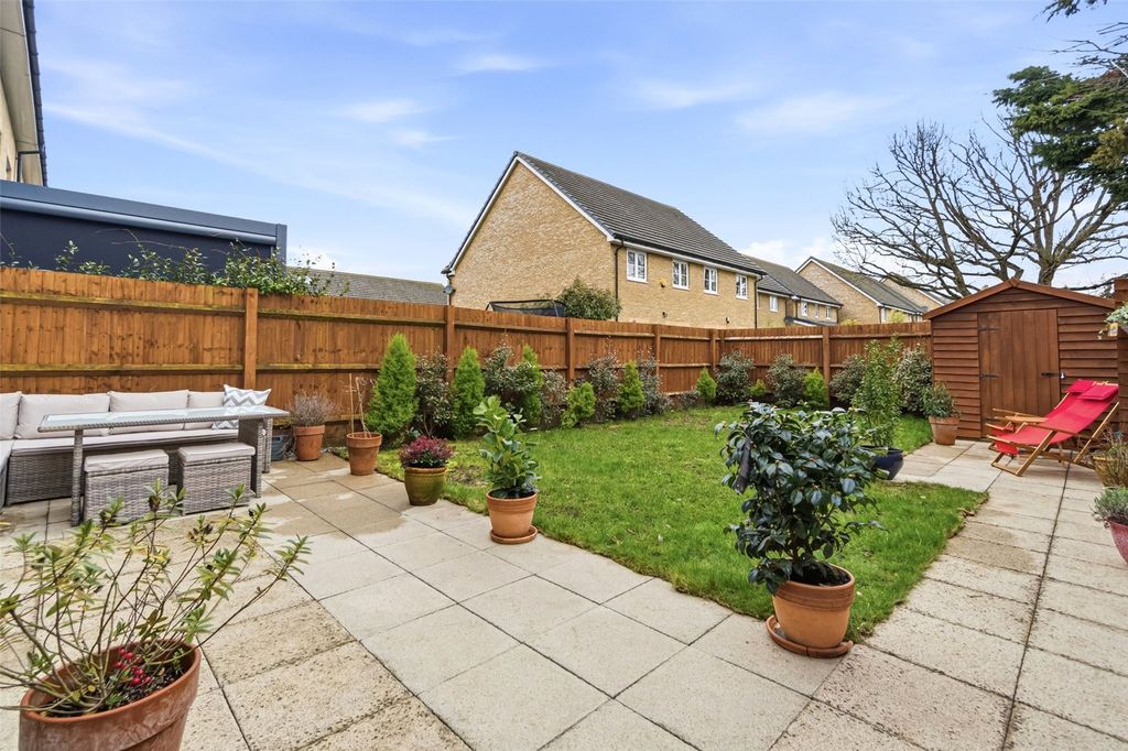 Property photo 2 of 12 Picture No. 19