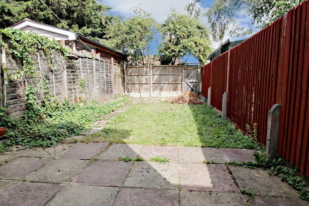 Property photo 2 of 8 Img_3274_Pe.Jpg