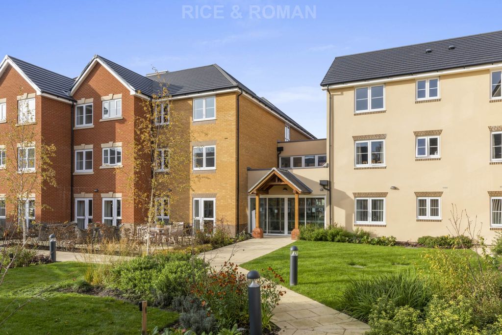 Property photo 1 of 19