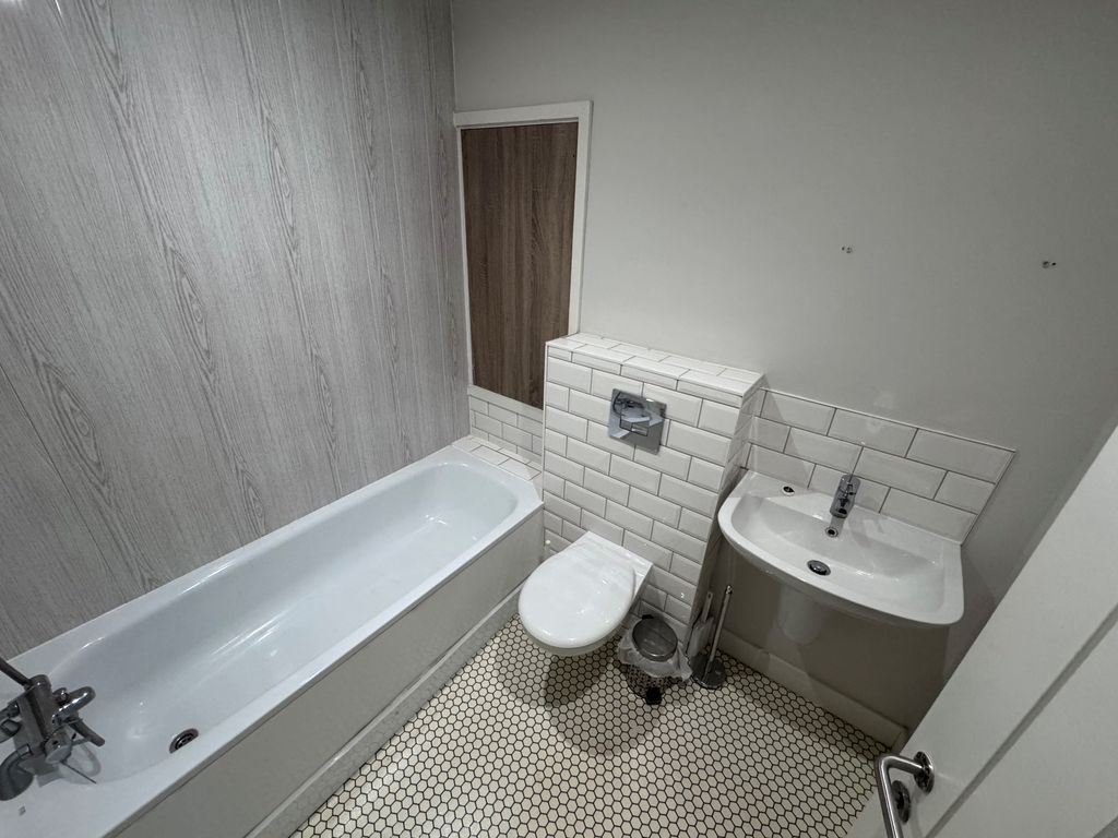 Property photo 3 of 4 View