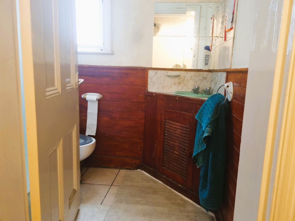 Property photo 2 of 4