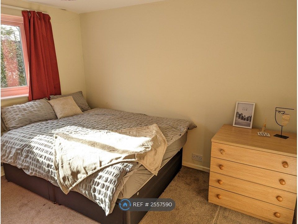 Property photo 3 of 5