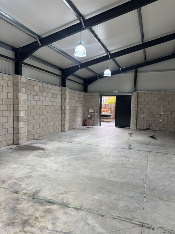 Property photo 3 of 4