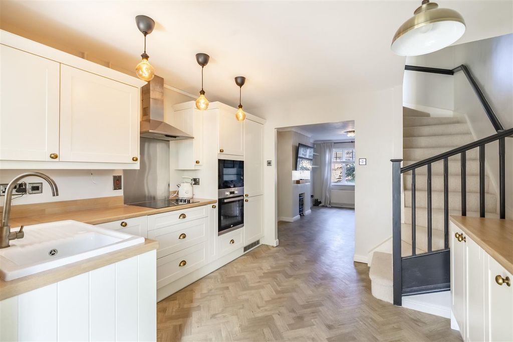 Property photo 2 of 15 8Hc-2.Jpg