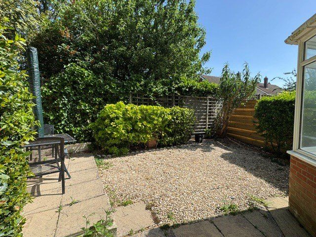 Property photo 2 of 11 Garden