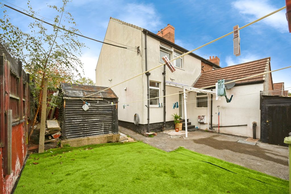 Property photo 2 of 15