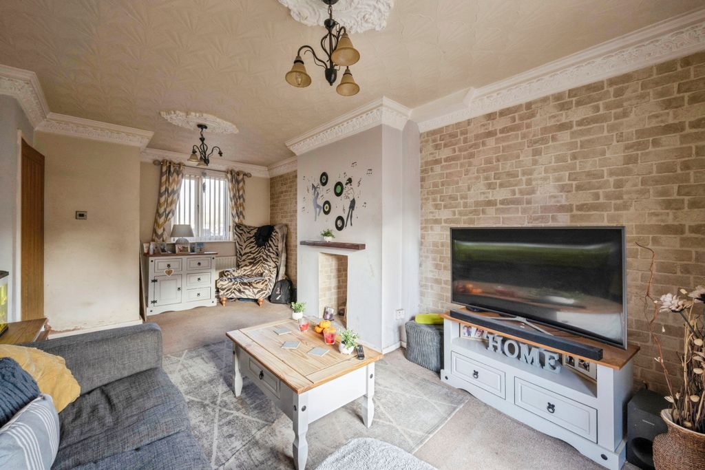 Property photo 3 of 15