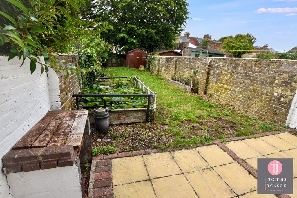 Property photo 3 of 16